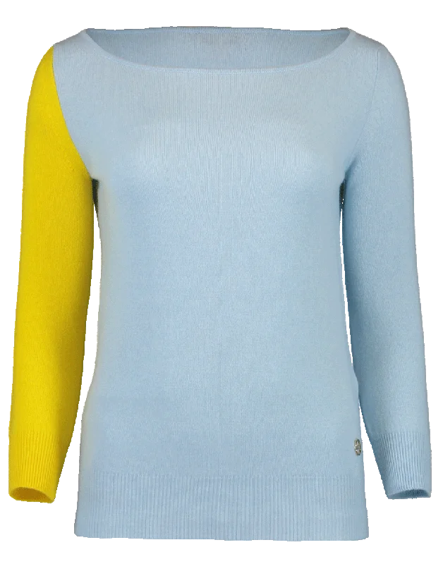 Bi-Color Knit Pullover